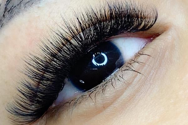 pestañas volumen pelo a pelo